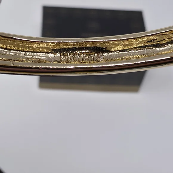 Monet Gold Tone Red Rhinestone Crystal Bangle Bracelet NIB - Picture 2 of 11